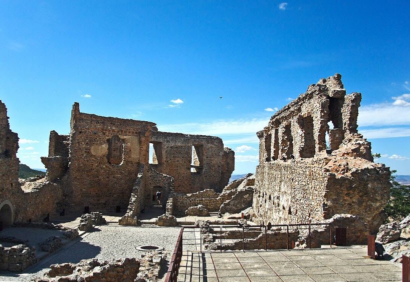 Castelo de Roucos, Spain